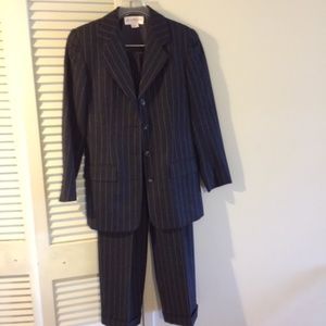 Liz Claiborne Petite Pant Suit, Gray Pinstrip